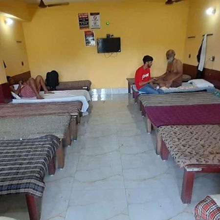 Narendra niketan Hotel Kolkata Bagian luar foto