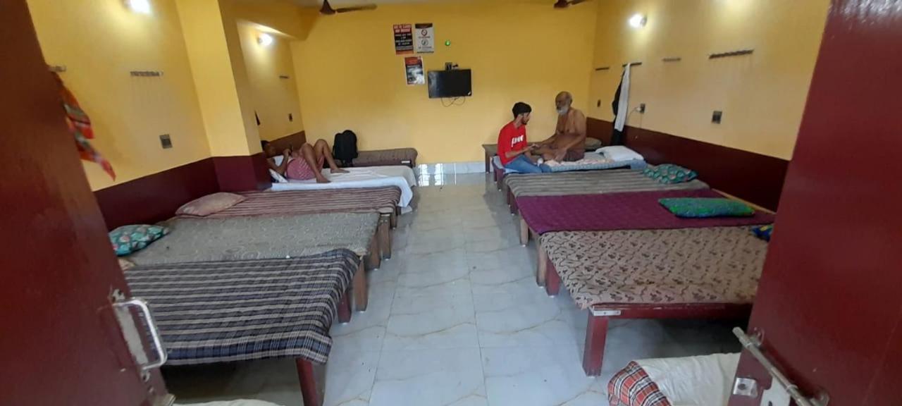 Narendra niketan Hotel Kolkata Bagian luar foto