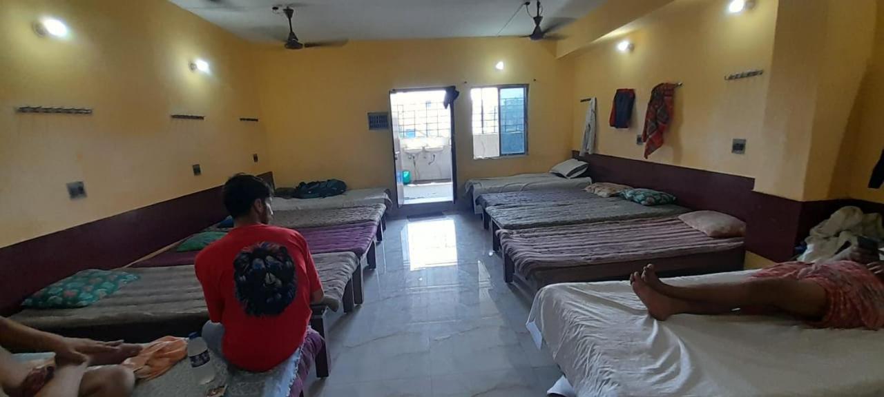 Narendra niketan Hotel Kolkata Bagian luar foto