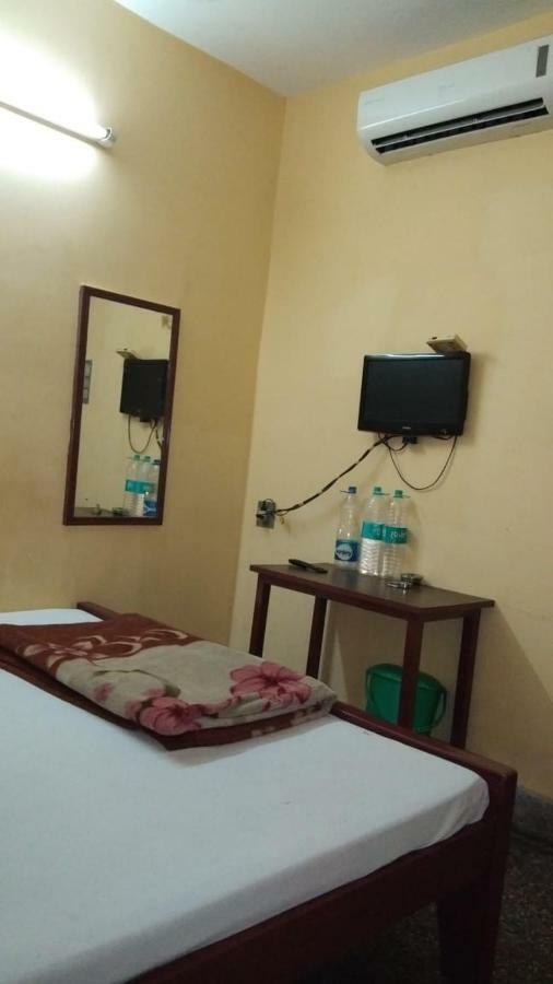 Narendra niketan Hotel Kolkata Bagian luar foto