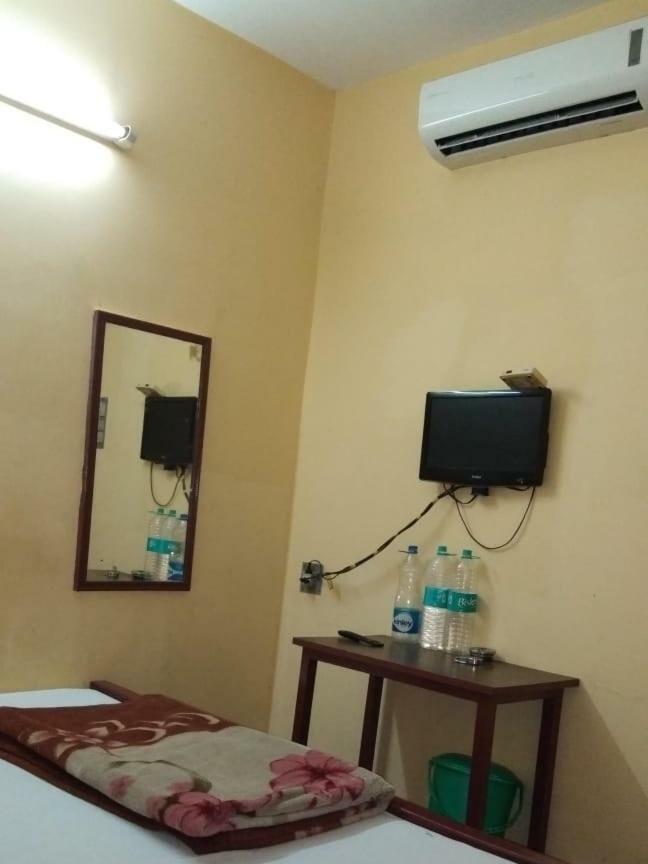 Narendra niketan Hotel Kolkata Bagian luar foto
